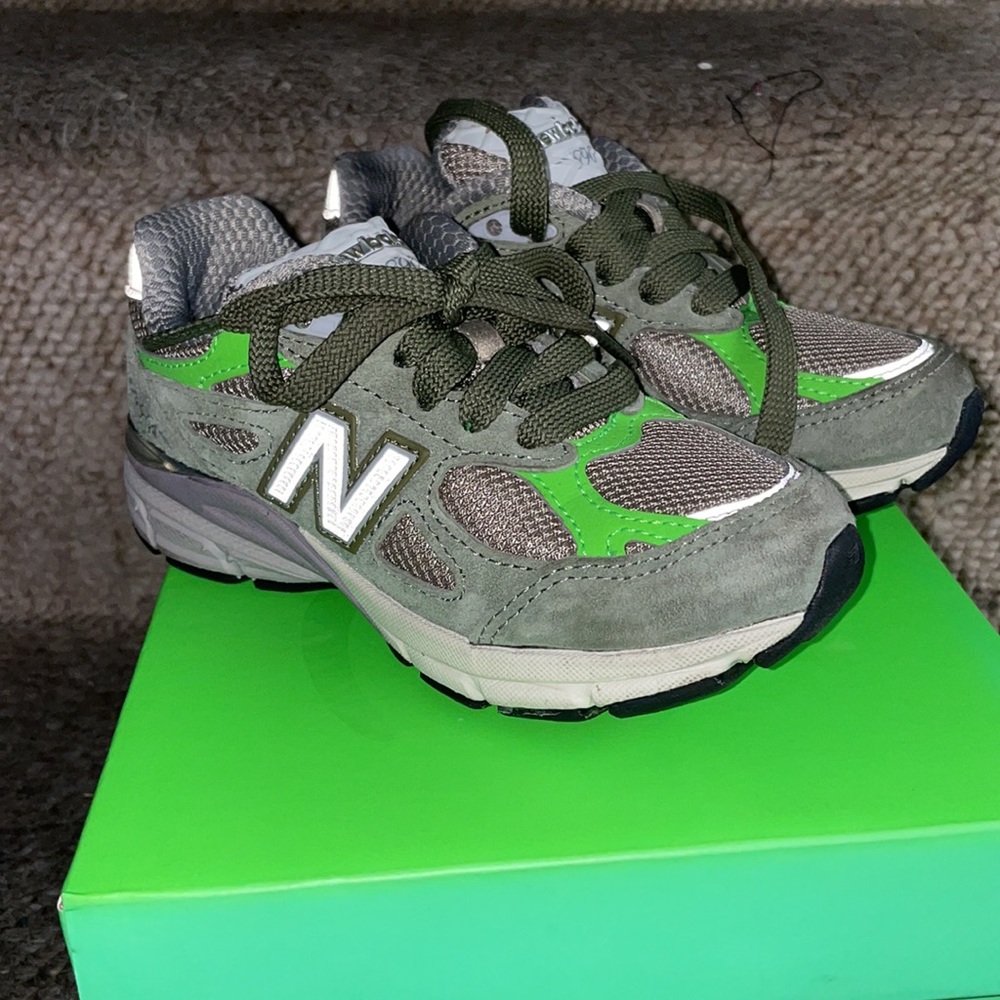 New Balance PATTA KEEP YOUR FAMILY CLOSE 990 v3 preschool 10.5